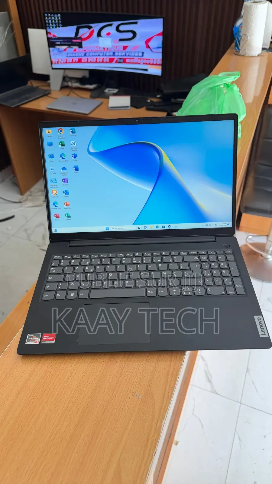 Ordinateur portable Lenovo Ideapad V14 IGL 8GB AMD Ryzen 3 SSD 512GB