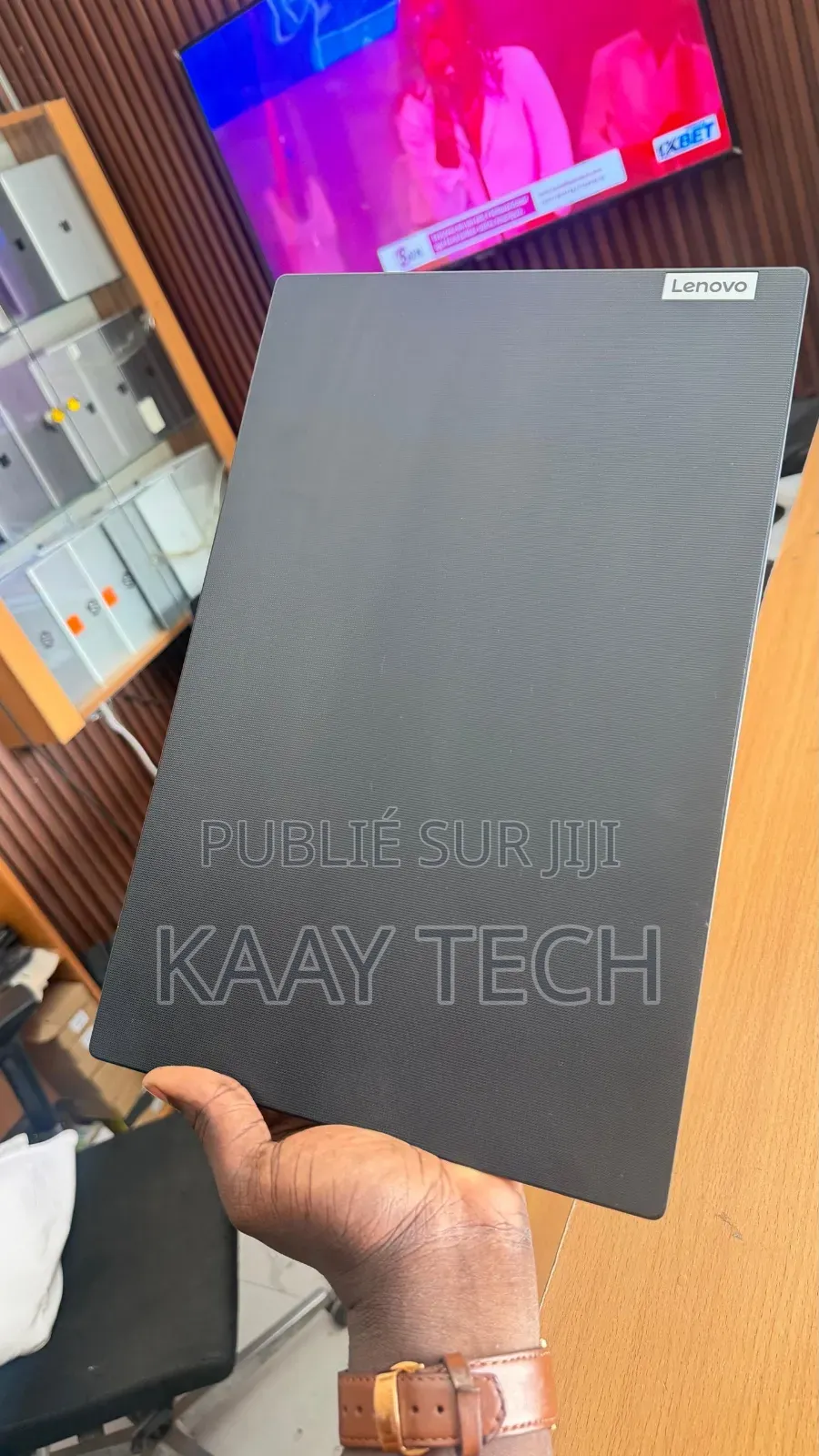 Ordinateur portable Lenovo Ideapad V14 IGL 8GB AMD Ryzen 3 SSD 512GB