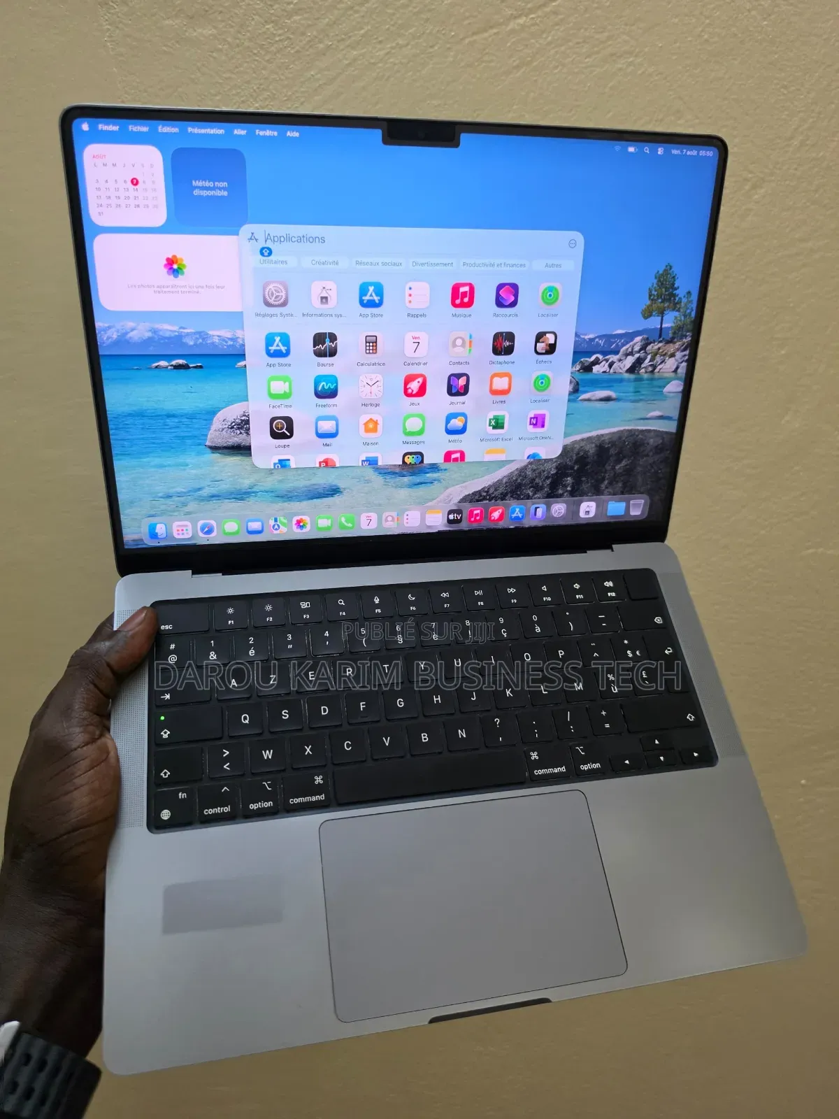 Nouveau Apple MacBook Pro 2023 M3 16GB Apple M3 SSD 512GB