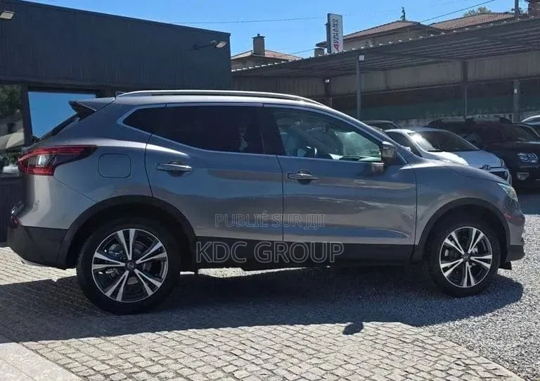 Nissan Qashqai 2018 Gris