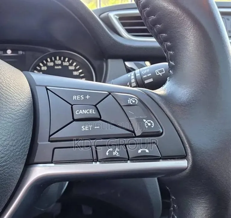 Nissan Qashqai 2018 Gris