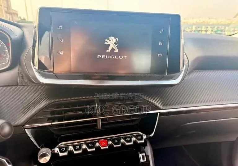 Peugeot 2008 2020 Orange