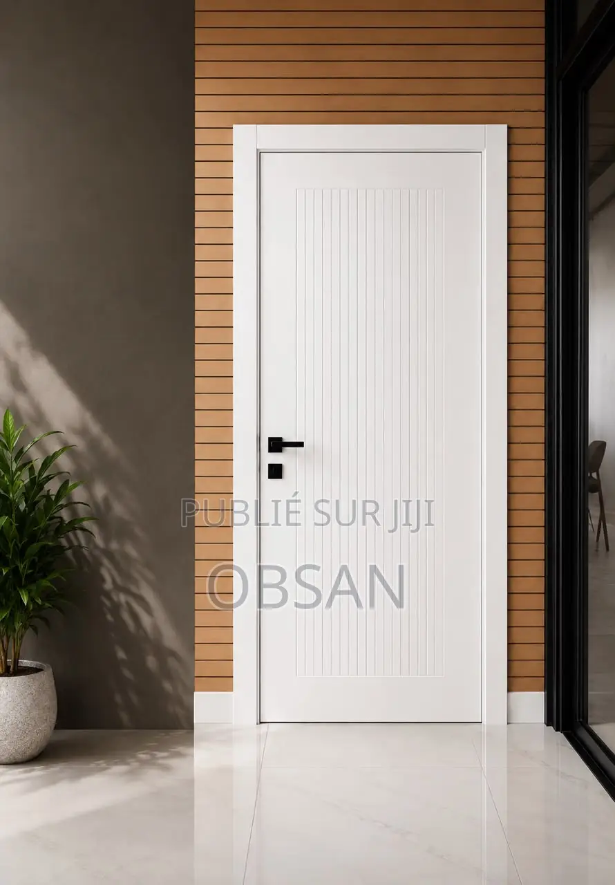 PORTE Blanc Rainuré PVC