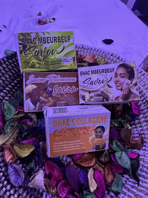 Mbeurbeuf Collagène Toulouna Et Mbeurbeuf Vert Et Blanc