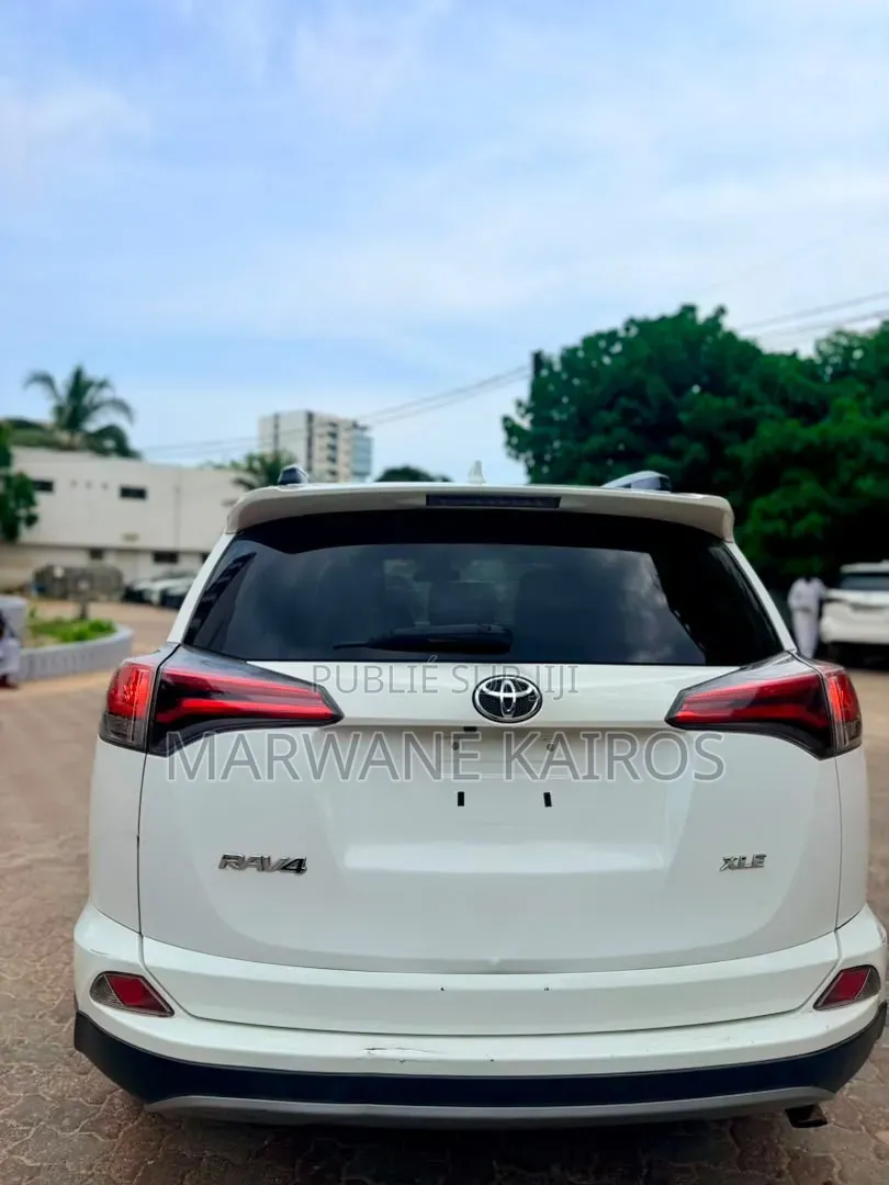 Toyota RAV4 2017 Blanc