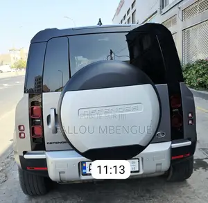 Land Rover Defender 2024 Gris