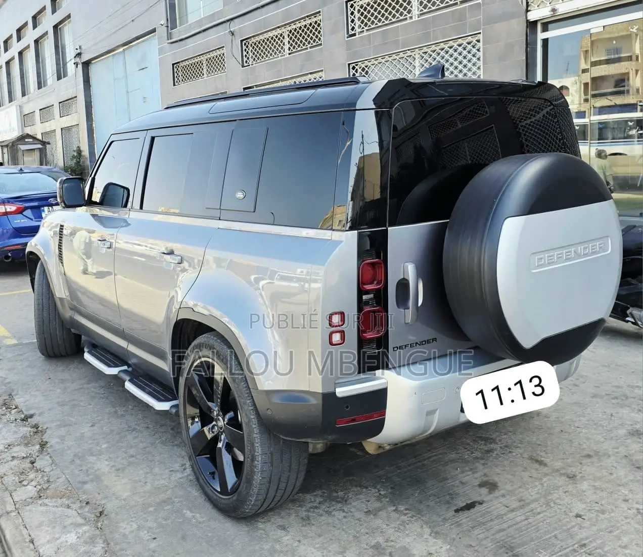 Land Rover Defender 2024 Gris