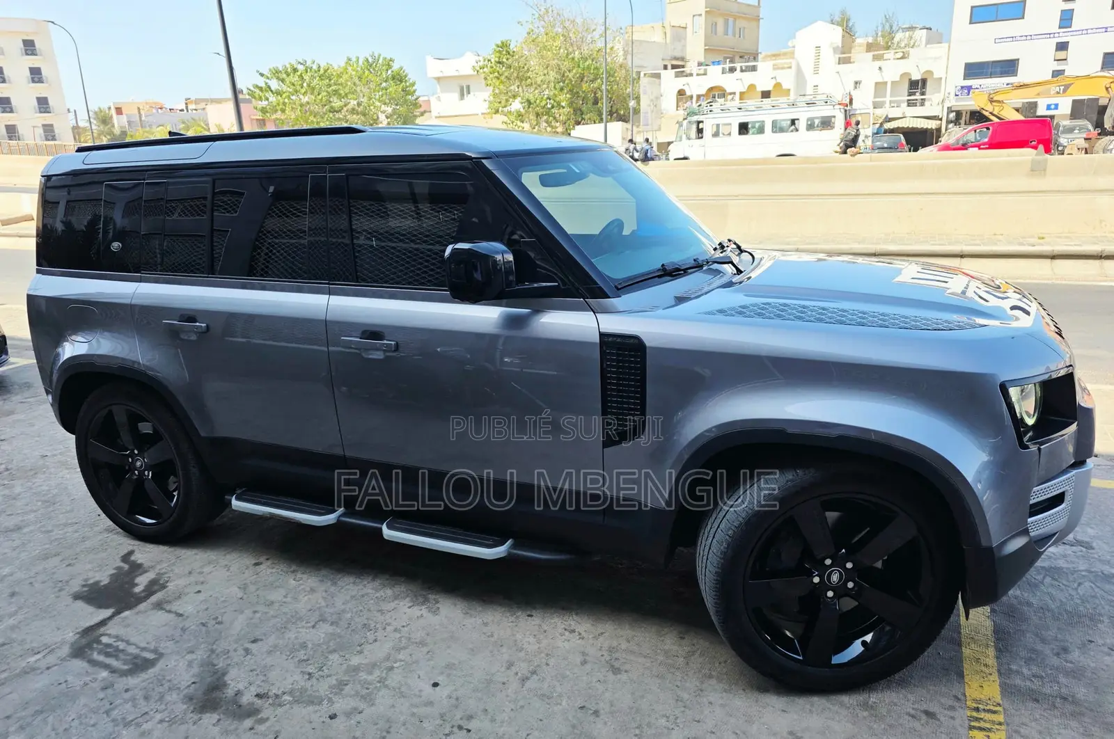 Land Rover Defender 2024 Gris