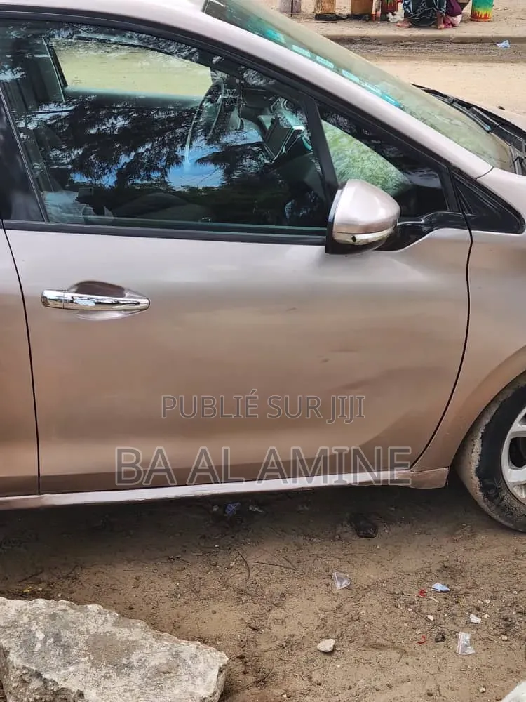 Peugeot 208 2014 Beige