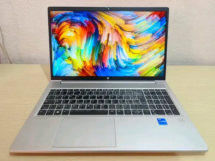 Ordinateur portable HP ProBook 450 G8 16GB Intel Core i5 SSD 256GB
