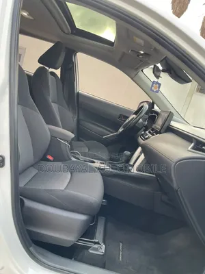 Toyota Corolla Cross 2023 Blanc
