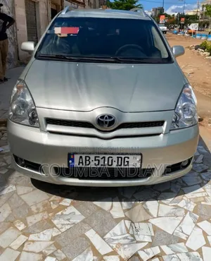 Toyota Verso 2009 Gris