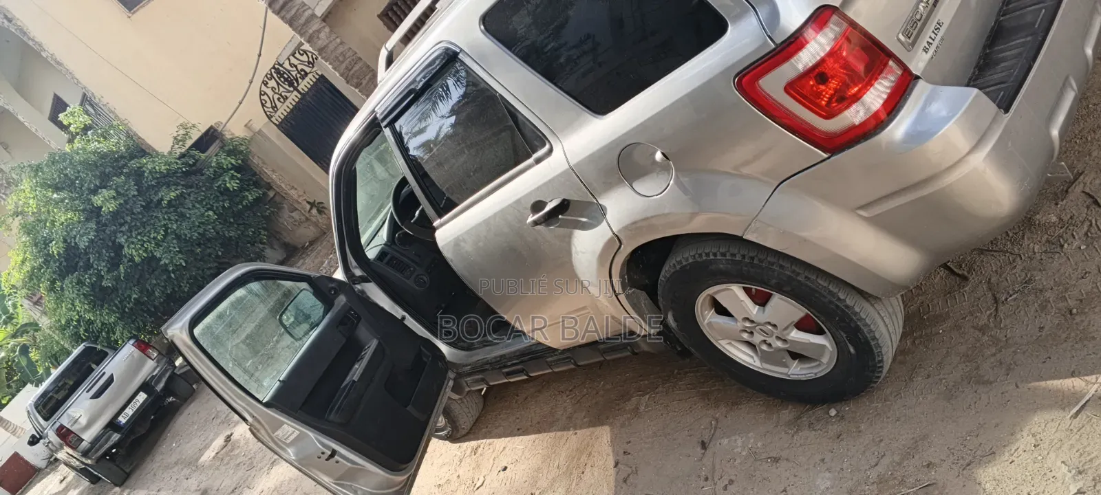 Ford Explorer 2012 Gris