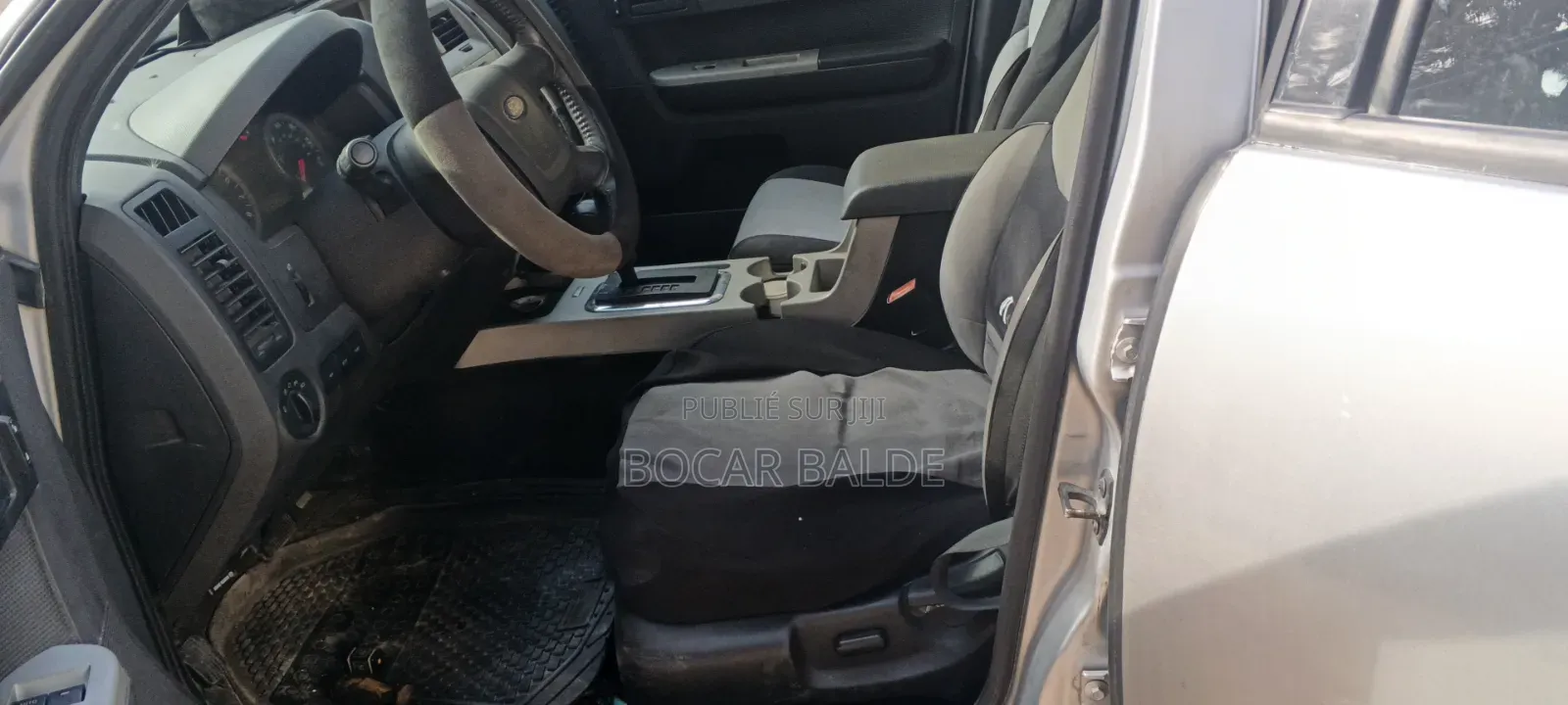 Ford Explorer 2012 Gris
