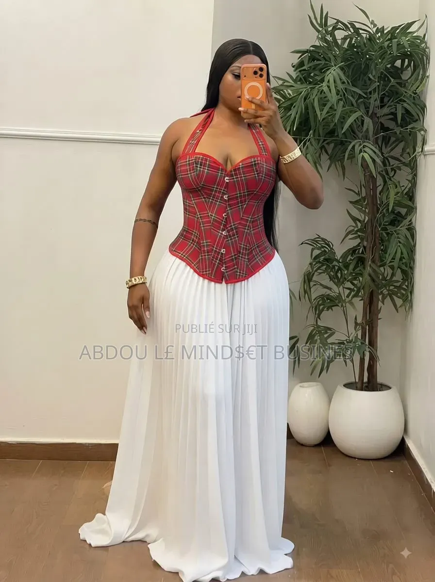 Ensemble Corset Jupe Plissée Disponible