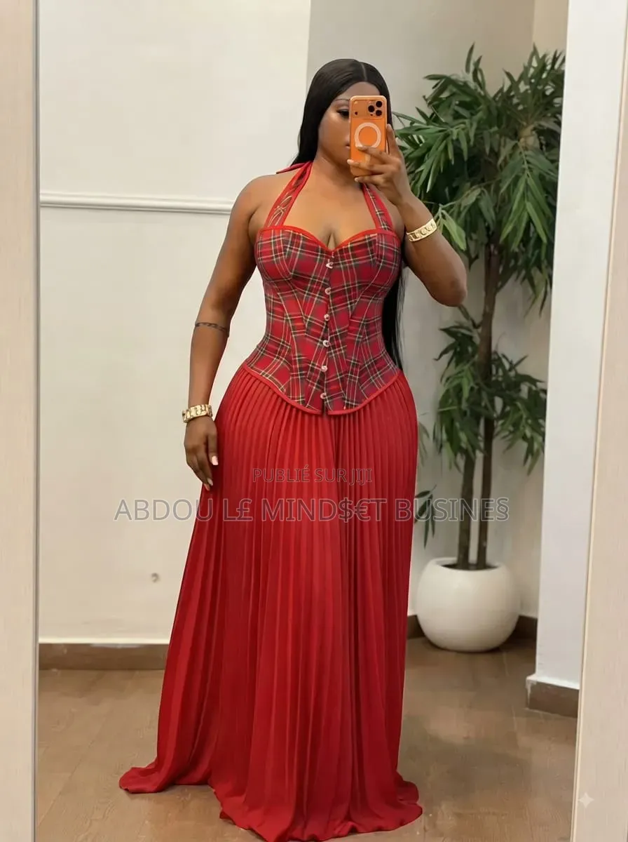 Ensemble Corset Jupe Plissée Disponible