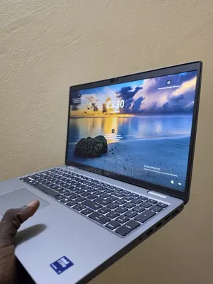 Nouveau Dell Precision 3591 32GB Intel Core Ultra 7 SSD 512GB