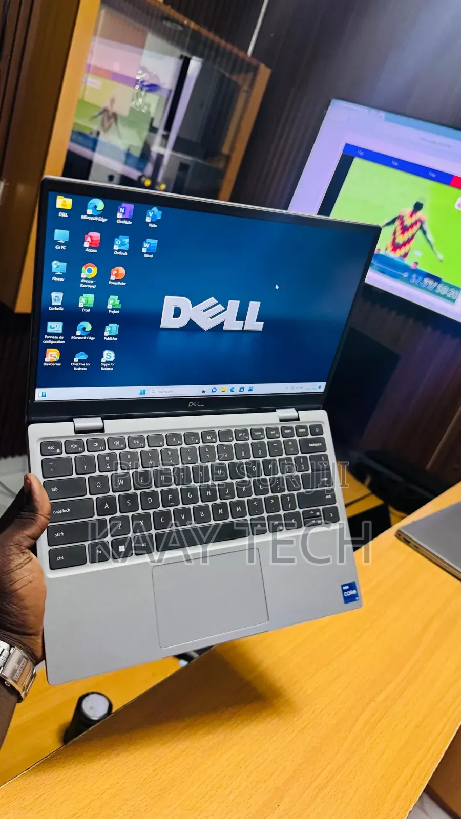Ordinateur portable Dell Latitude 3320 8GB Intel Core i7 SSD 256GB