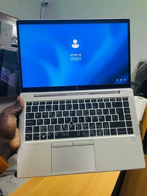 Ordinateur portable HP EliteBook 845 G8 16GB AMD Ryzen 7 SSD 256GB