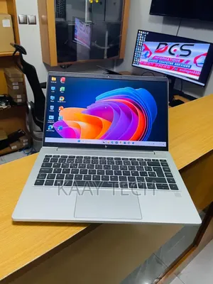 Ordinateur portable HP EliteBook 645 G9 16GB AMD Ryzen 7 SSD 512GB