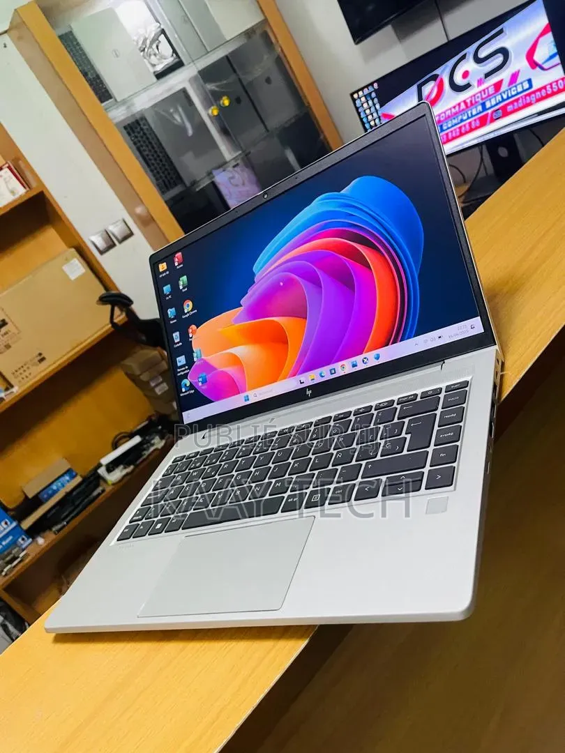 Ordinateur portable HP EliteBook 645 G9 16GB AMD Ryzen 7 SSD 512GB