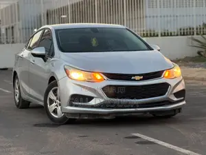 Chevrolet Cruze 2017 Gris