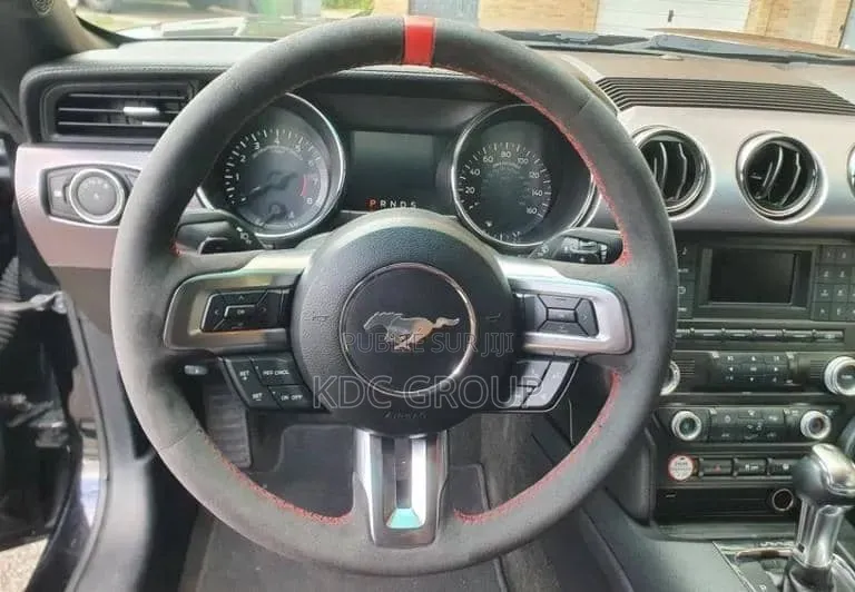 Ford Mustang 2016 Noir