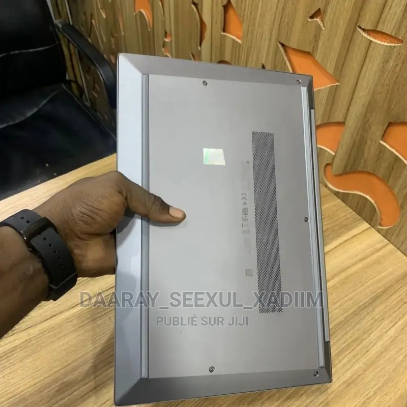 New HP ZBook Firefly G8 16GB Intel Core I5 SSD 256GB