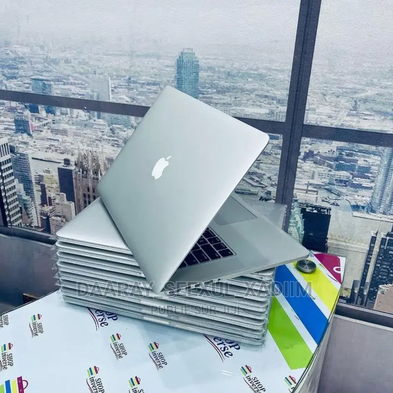 New Ordinateur Portable Apple MacBook Pro 2017 8GB Intel SSD 256GB