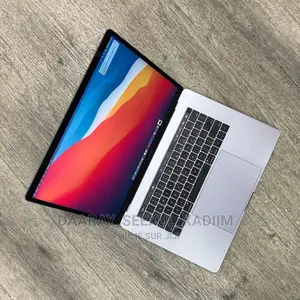 New Apple MacBook Pro 2017 16GB Intel Core I7 SSD 512GB