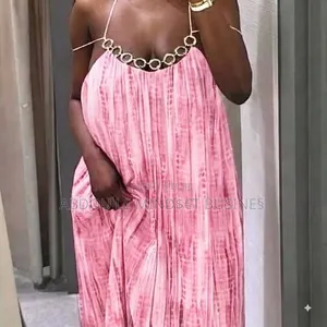 Robe Haut Très Shic Disponible