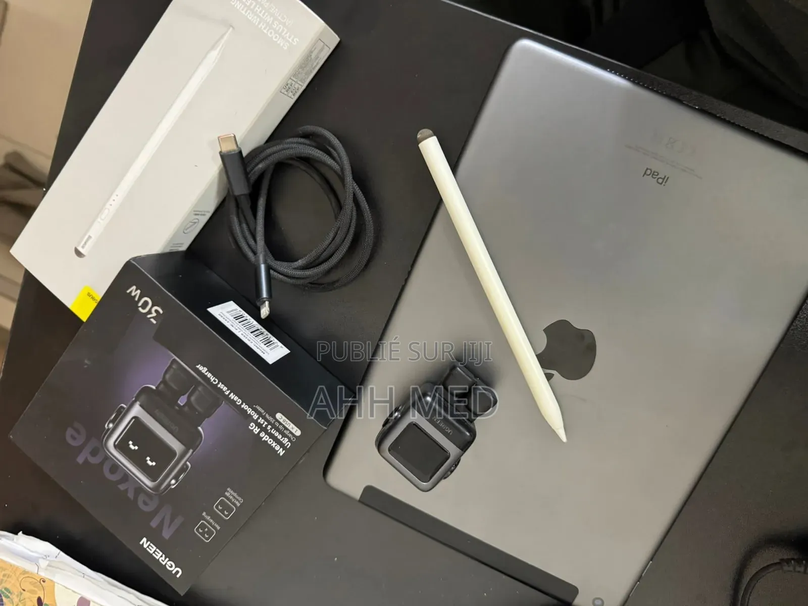 Nouveau Apple iPad 9.7 64 GB Gris
