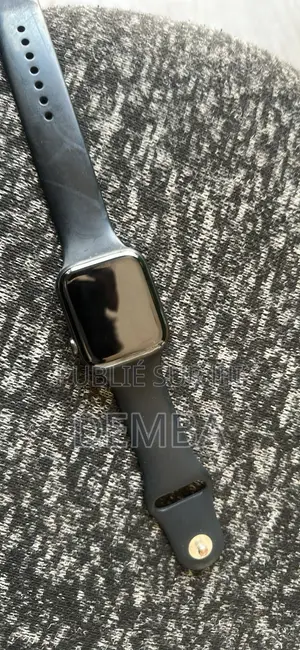  Watch Série 6 Saphir 44mm