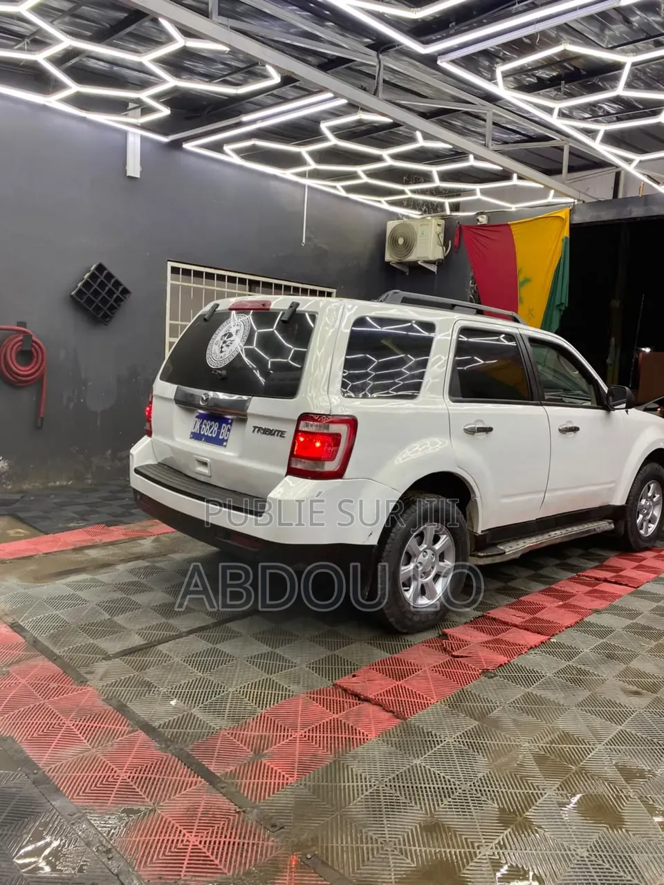 Mazda 1000 2012 Blanc