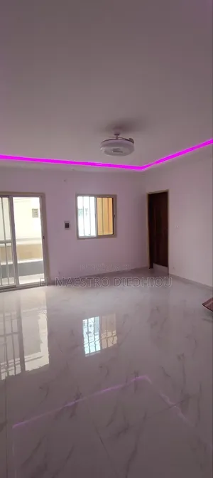 4chbre Appartement dans Appartement 4, Ouakam à Louer