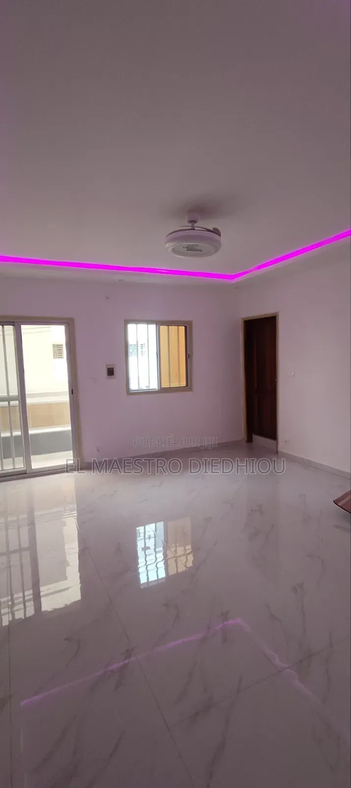 4chbre Appartement dans Appartement 4, Ouakam à Louer