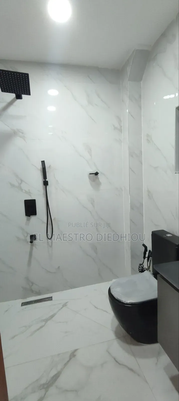 4chbre Appartement dans Appartement 4, Ouakam à Louer