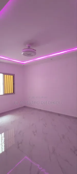 4chbre Appartement dans Appartement 4, Ouakam à Louer