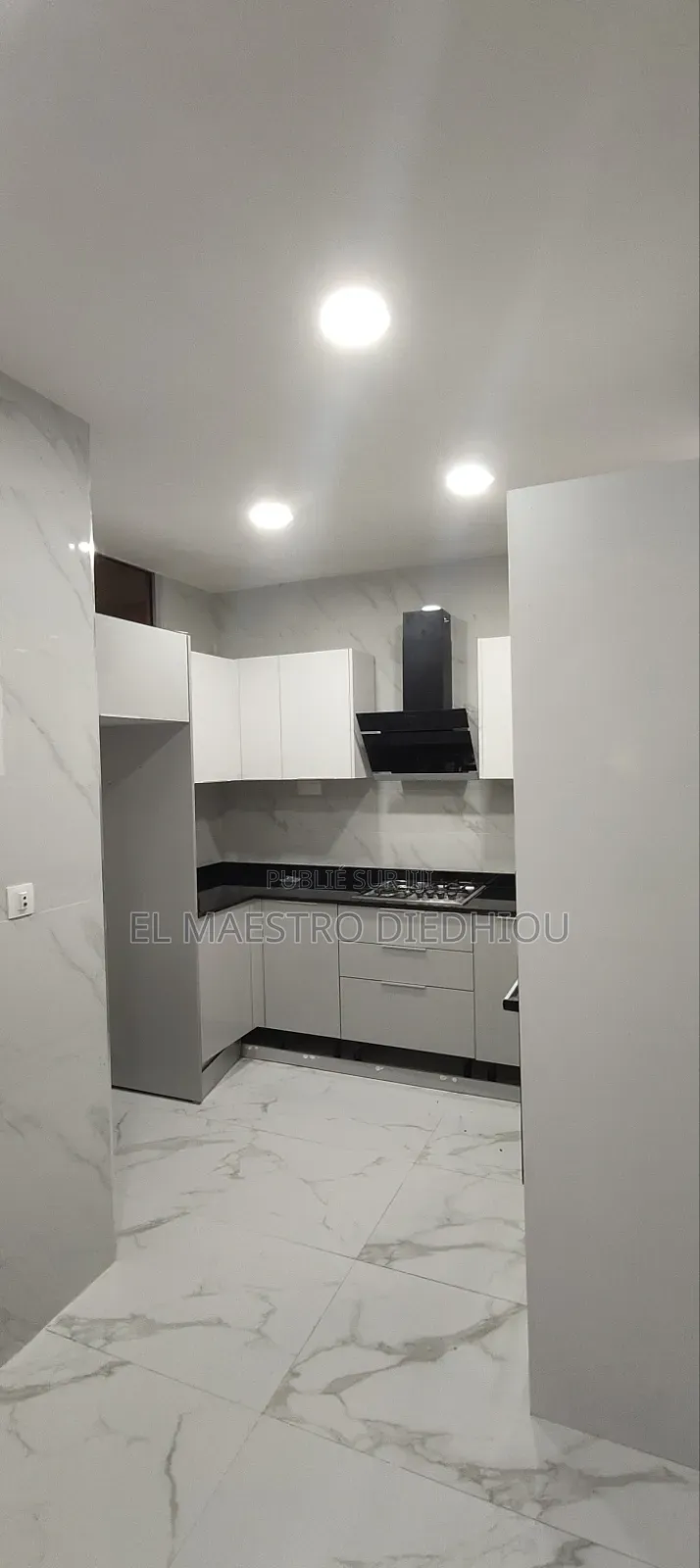 4chbre Appartement dans Appartement 4, Ouakam à Louer