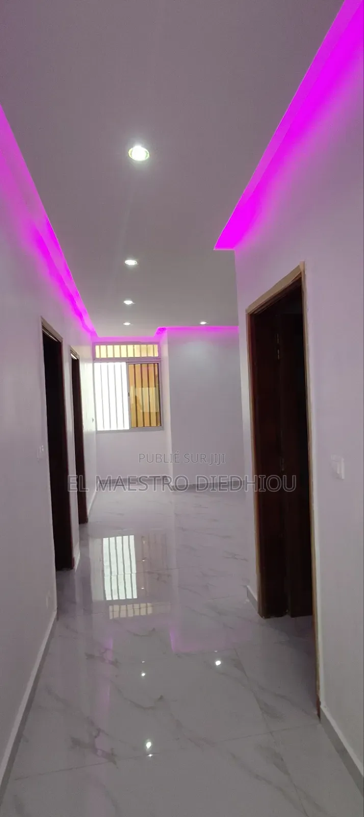 4chbre Appartement dans Appartement 4, Ouakam à Louer