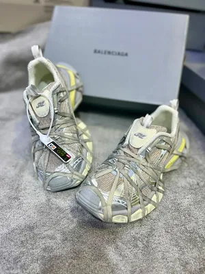 Balenciaga New Model Disponible