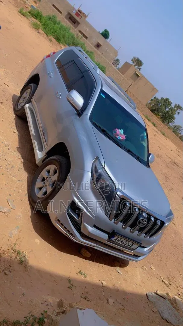 Toyota Land Cruiser Prado 2015 Gris