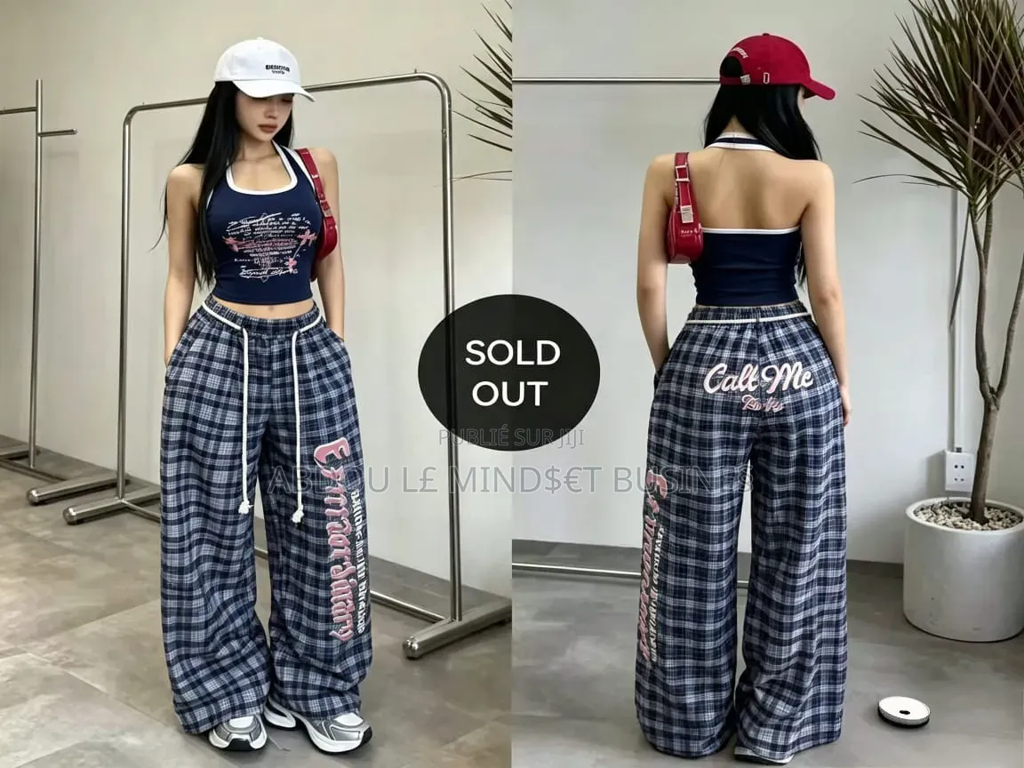 Ensemble Girls Call Me Disponible