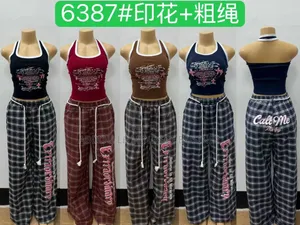 Ensemble Girls Call Me Disponible