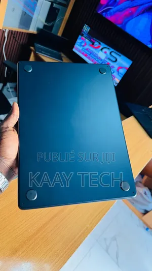 Ordinateur portable Apple MacBook Air 2023 M2 8GB Apple M2 SSD 256GB