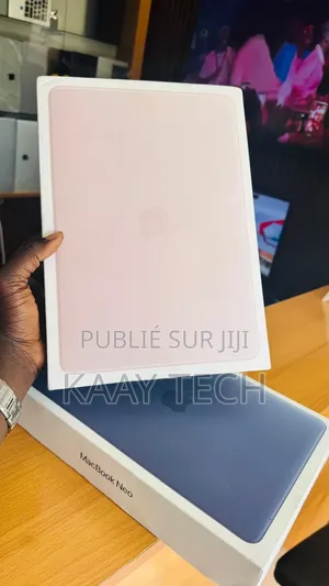 Nouveau Ordinateur portable Apple MacBook Neo 2026 8GB Autre SSD 256GB