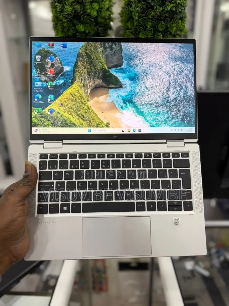 Nouveau HP EliteBook x360 1040 G7 16GB Intel Core i5 SSD 256GB