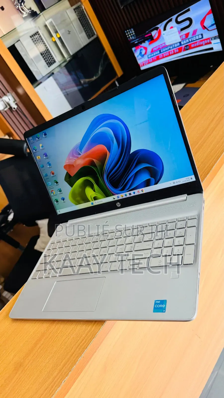 HP Pavilion Gaming Laptop 15-dk2xxx 8GB Intel Core i3 SSD 256GB