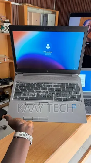 Ordinateur portable HP ZBook 15 G5 32GB Intel Core i7 SSD 512GB