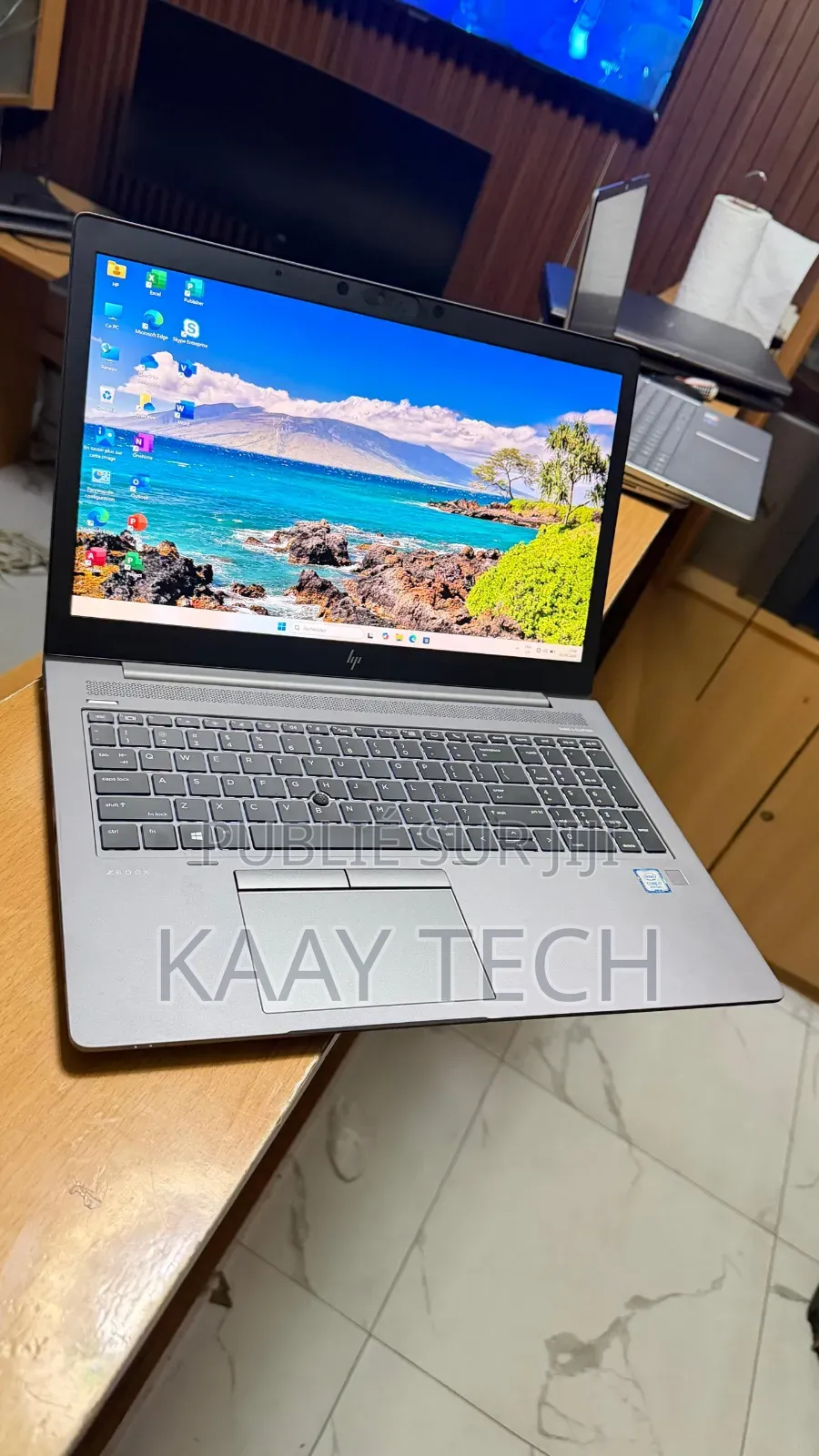 Ordinateur portable HP ZBook 15u G5 16GB Intel Core i7 SSD 256GB
